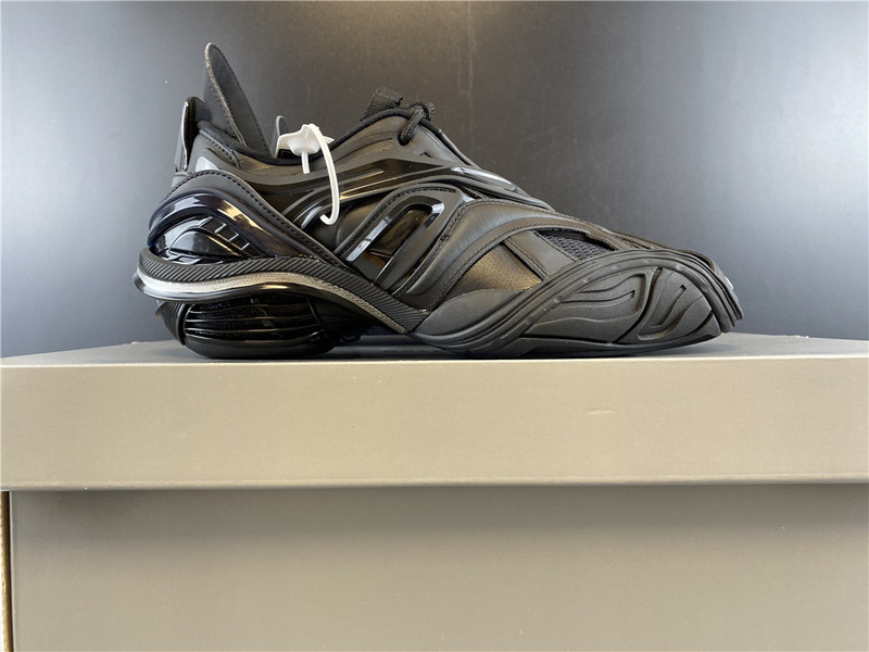 Ba*len*cia*ga 5.0 20ss runway