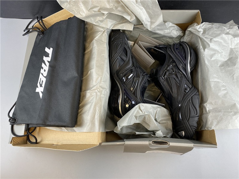 Ba*len*cia*ga 5.0 20ss runway