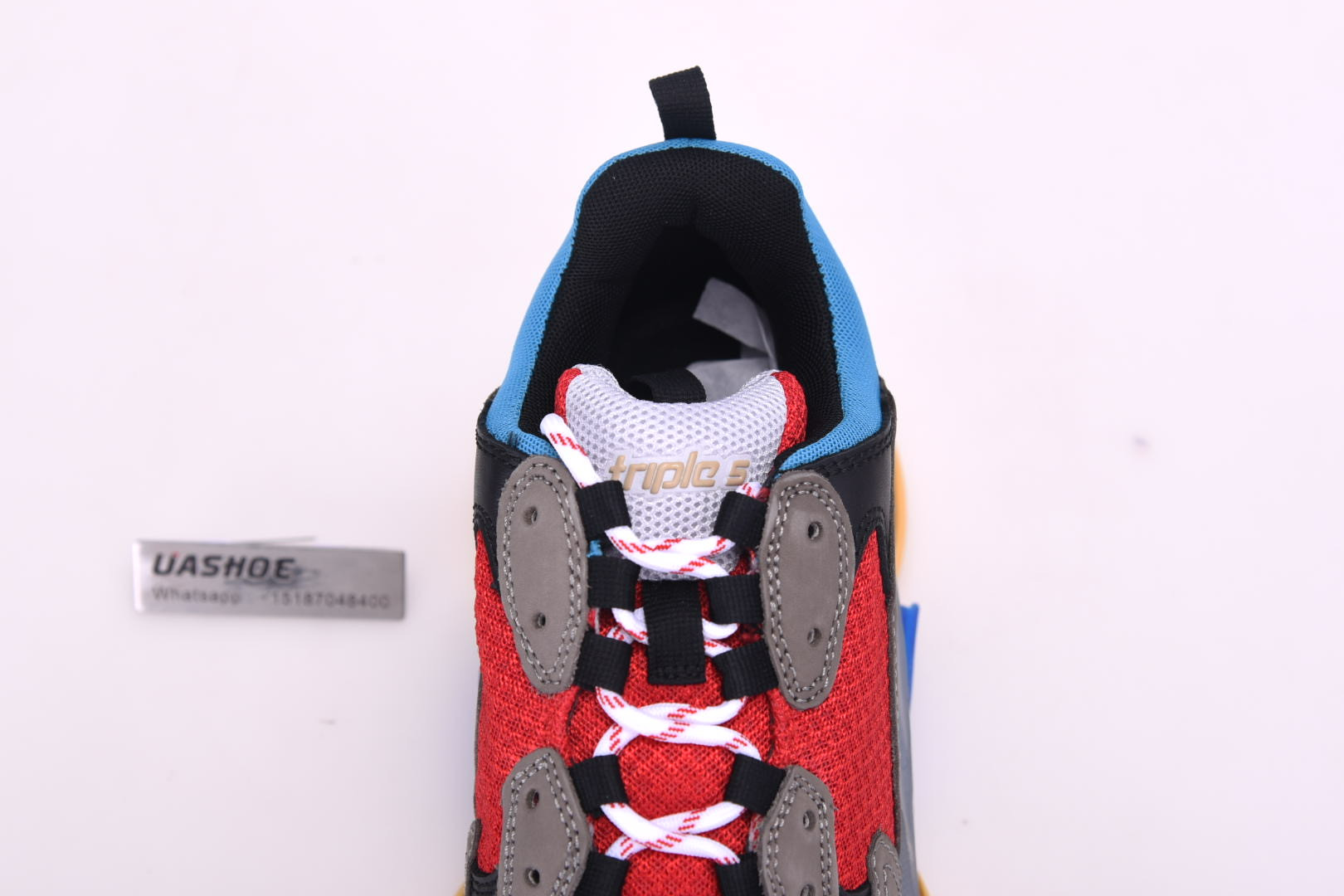 Ba*len*cia*ga triple s