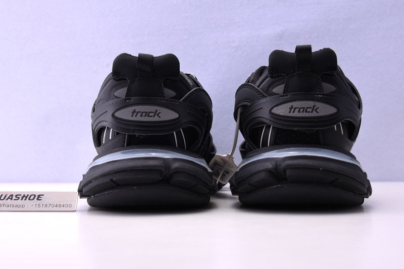 Ba*len*cia*ga 3.0 track trainer with led