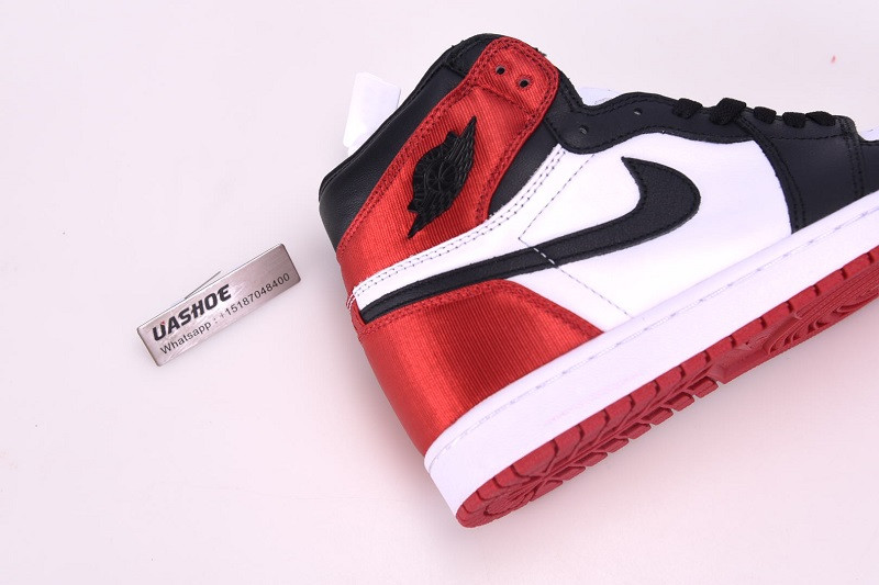 jordan 1 retro high satin black toe cd0461-016
