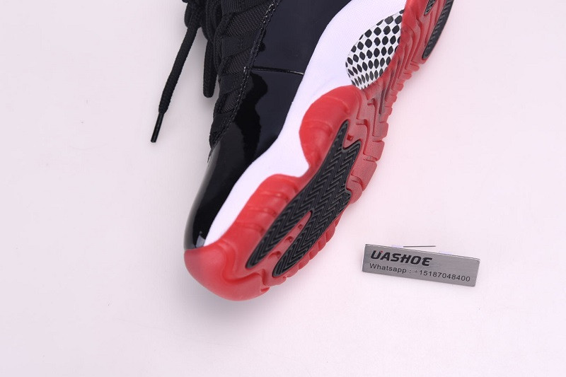 jordan 11 retro playoffs (2019) 378037-061