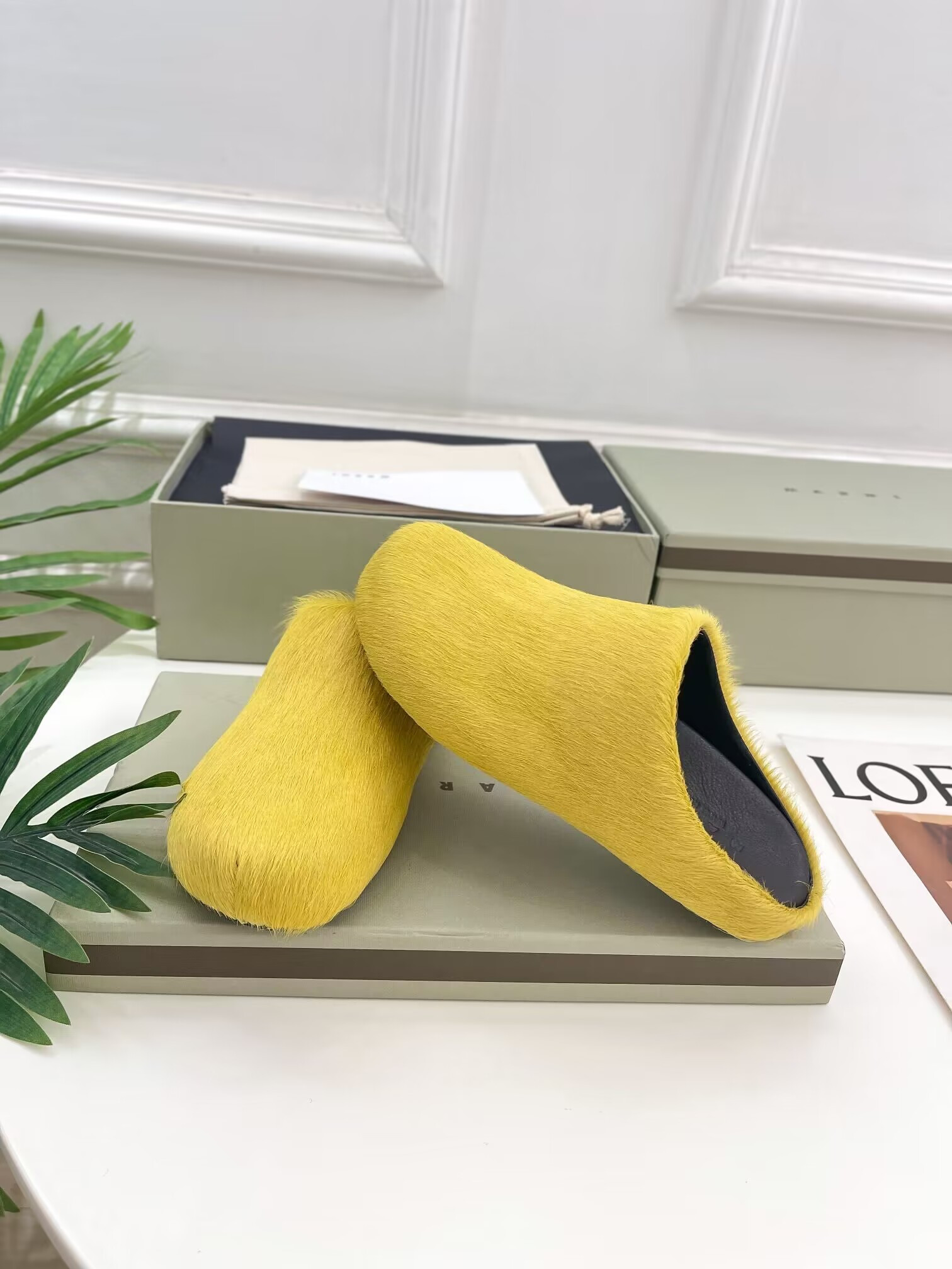 Ma*n1 yellow fussbett sabot loafers