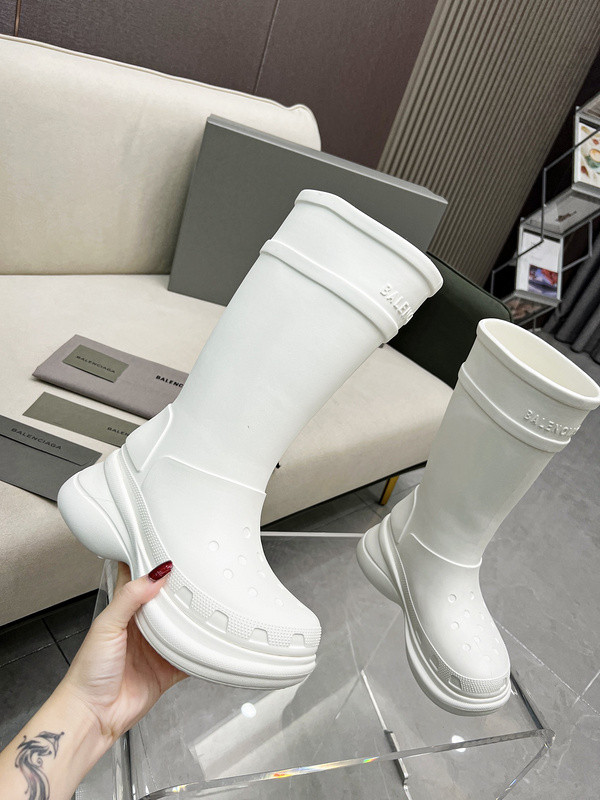 Ba*len*cia*ga croc rubber rain boots white