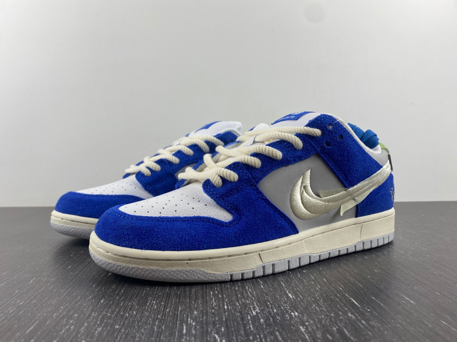 fly streetwear nike sb dunk low - dq5130-400