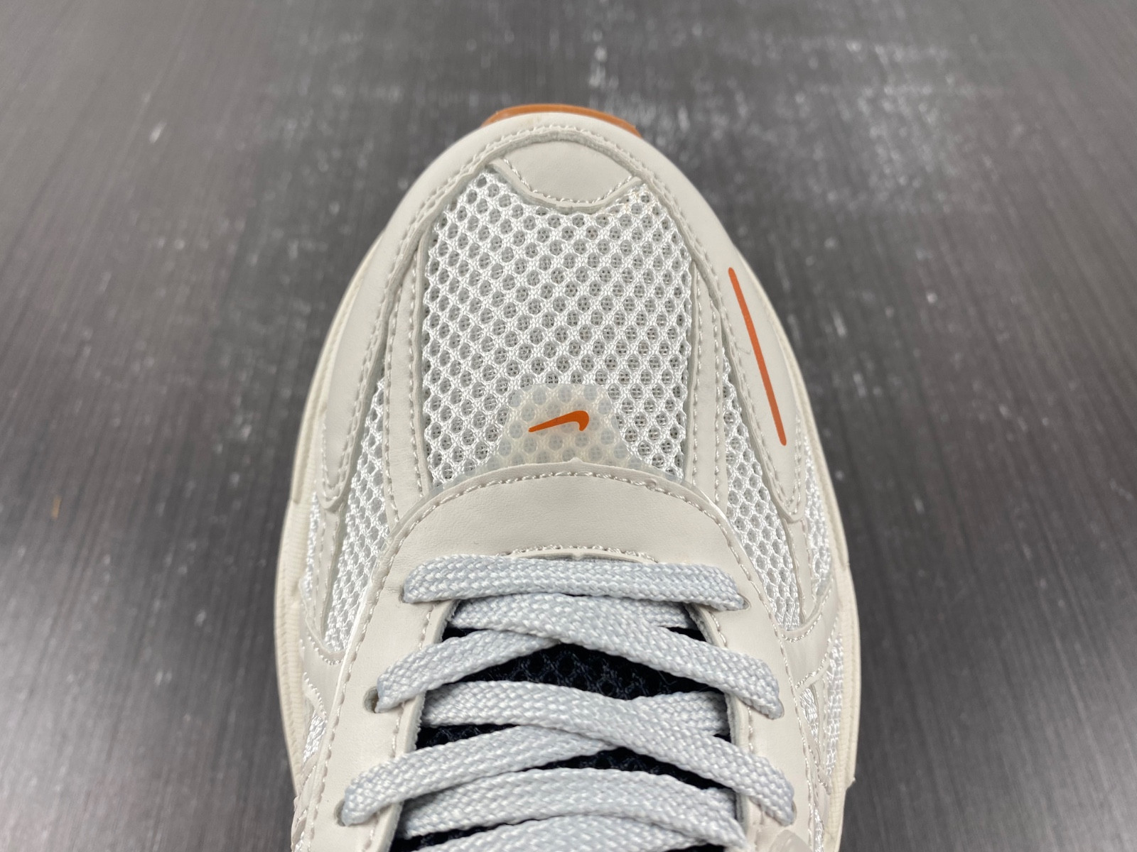 nike runtekk summit white metallic silver fd0736-100