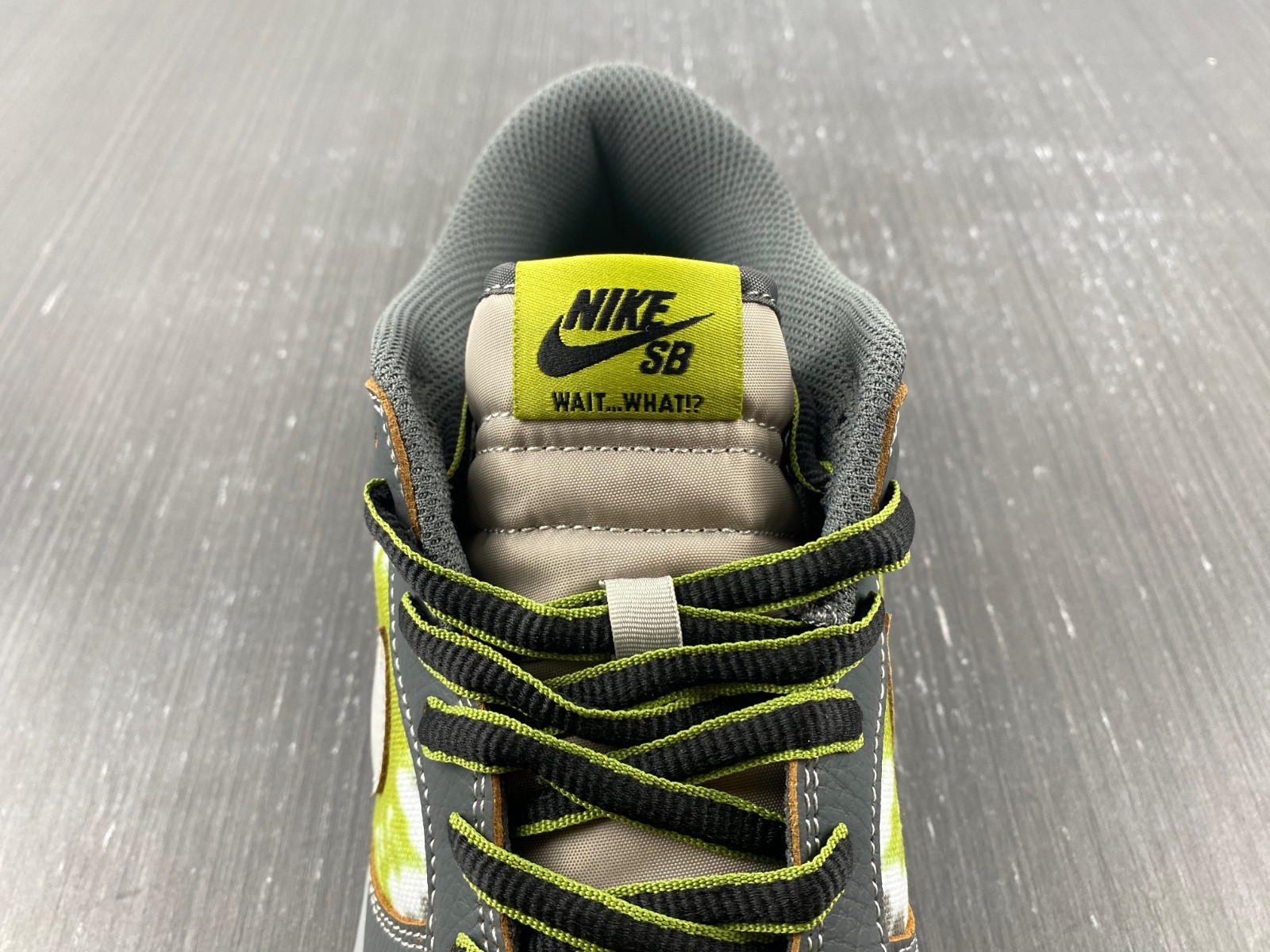 nike sb dunk low huf wait, what!? (friends and family) fd8775-002