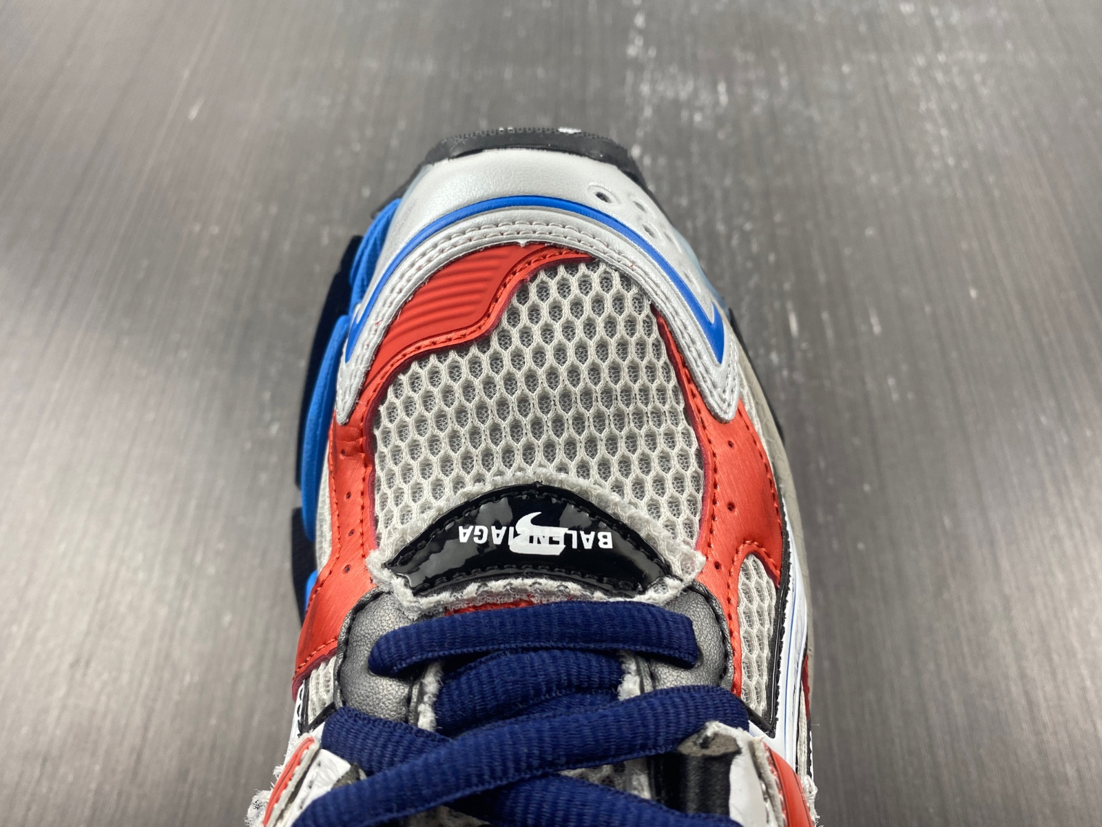 Ba*len*cia*ga runner sneaker