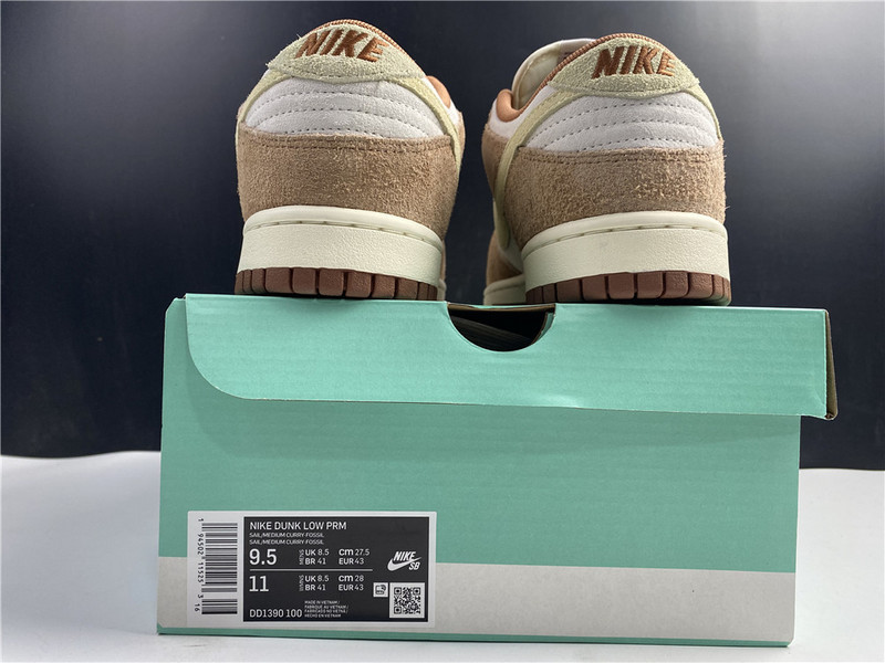 nike dunk low prm "medium curry" dd1390-100