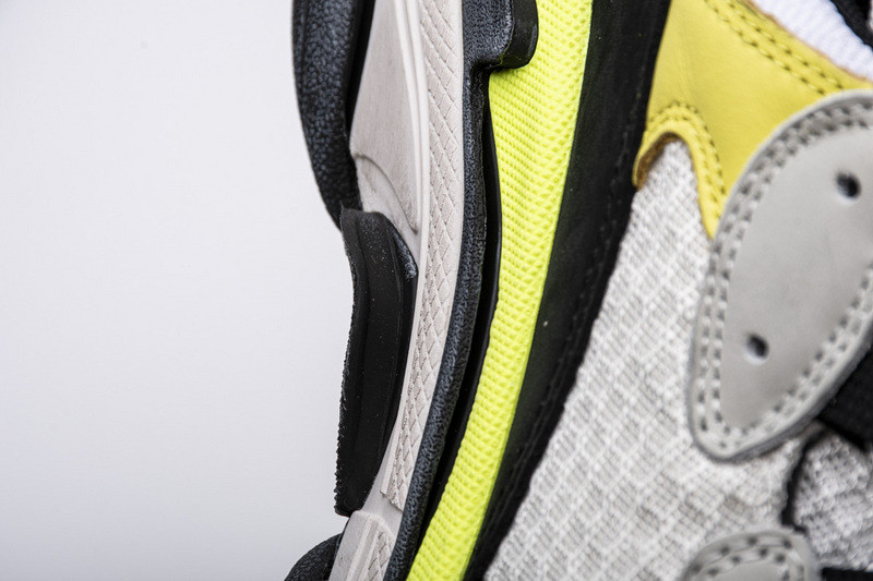 Ba*len*cia*ga triple s 512178w09t19000