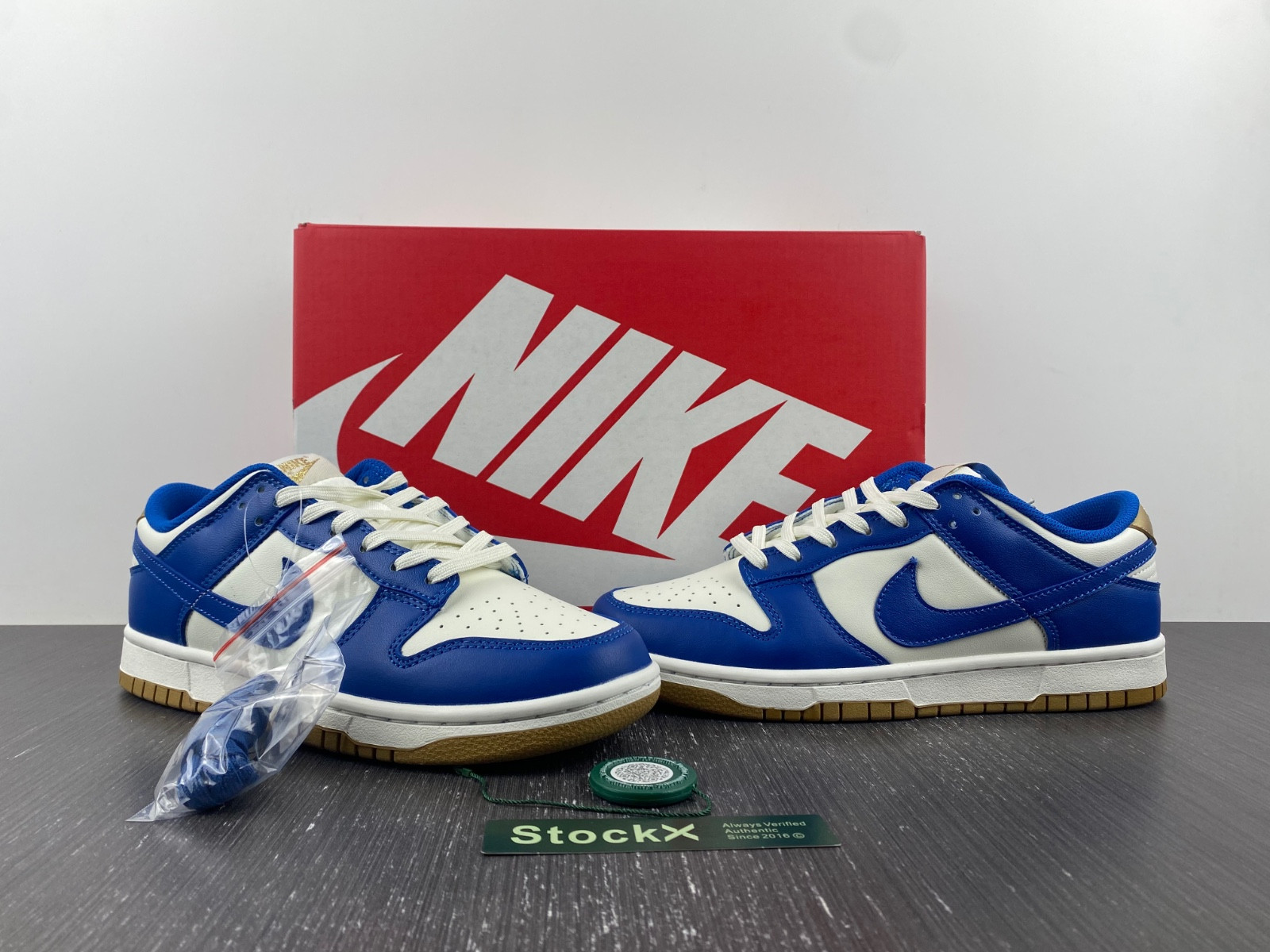 nike dunk low royal blue gold fb7173-141