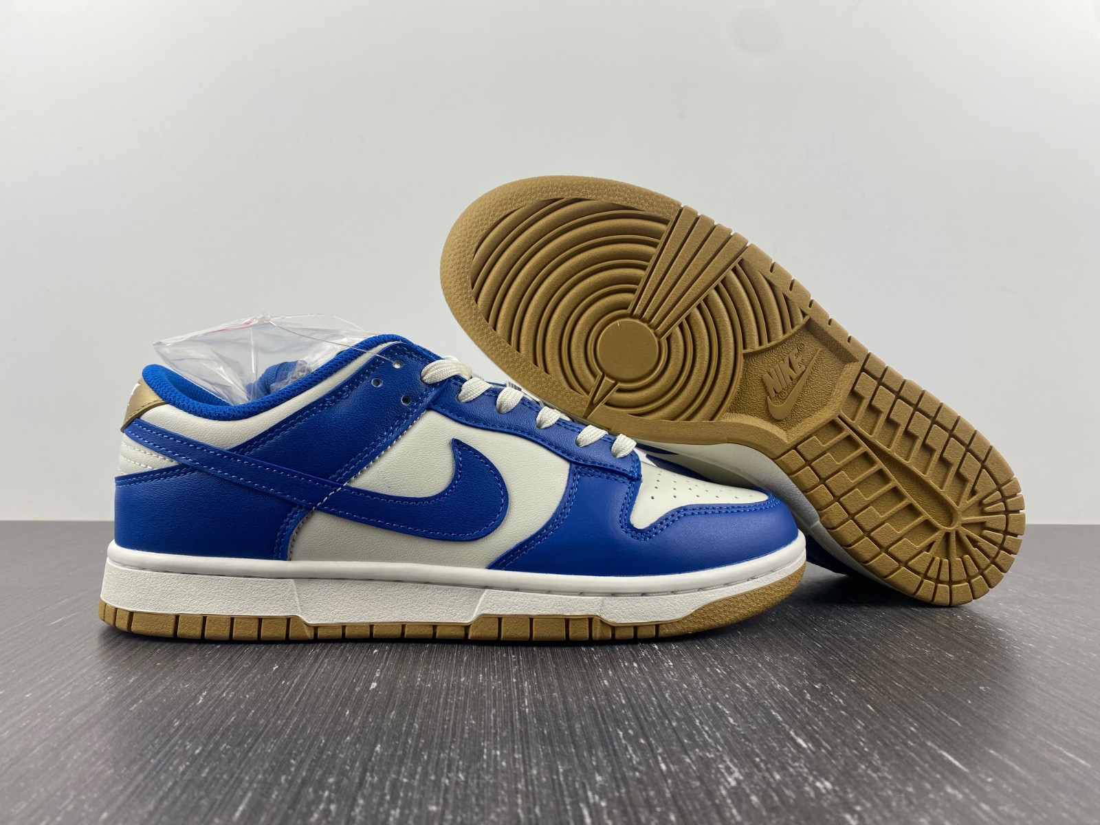 nike dunk low royal blue gold fb7173-141