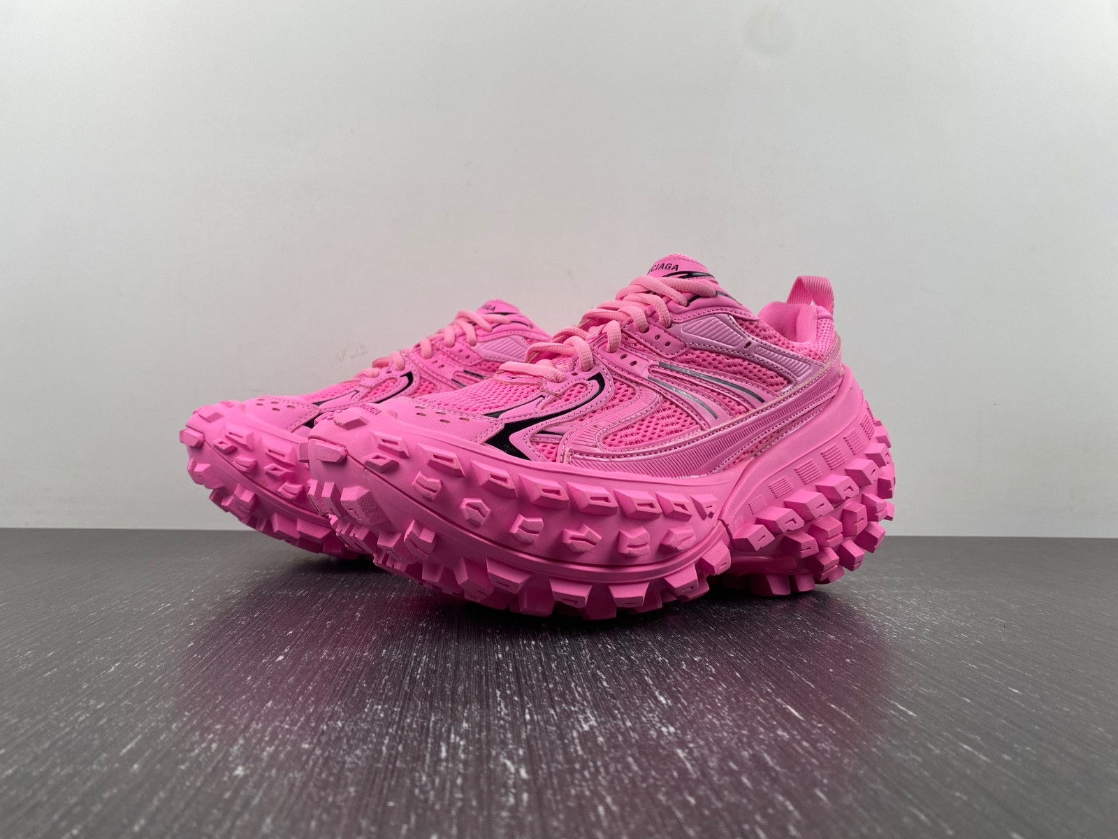 Ba*len*cia*ga defender sneaker