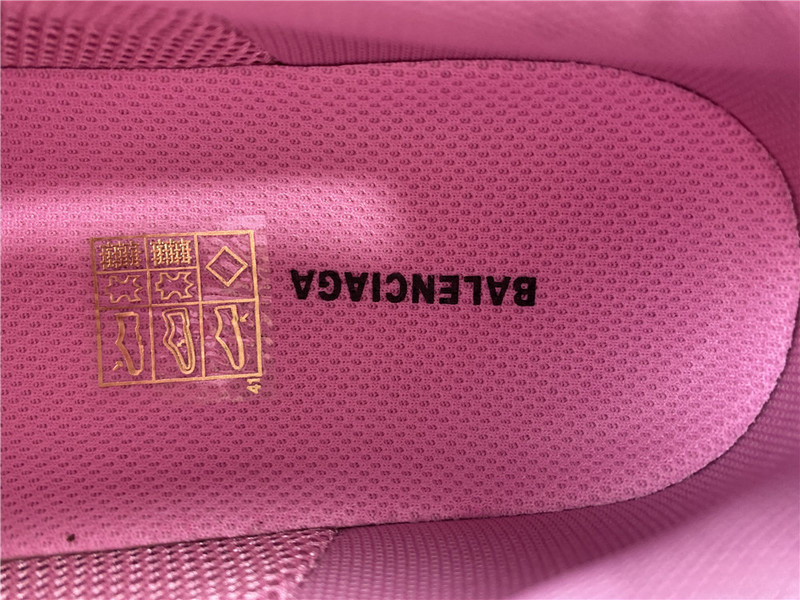 Ba*len*cia*ga triple s