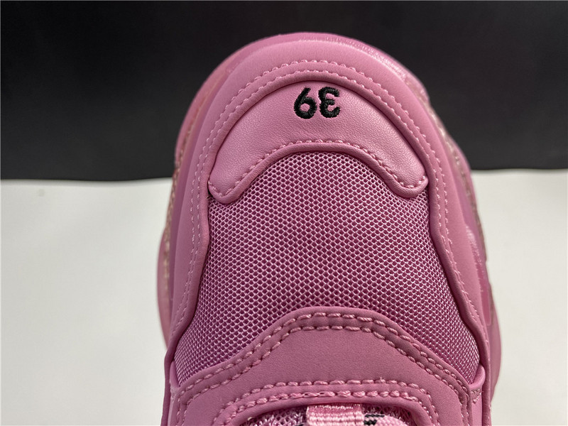 Ba*len*cia*ga triple s