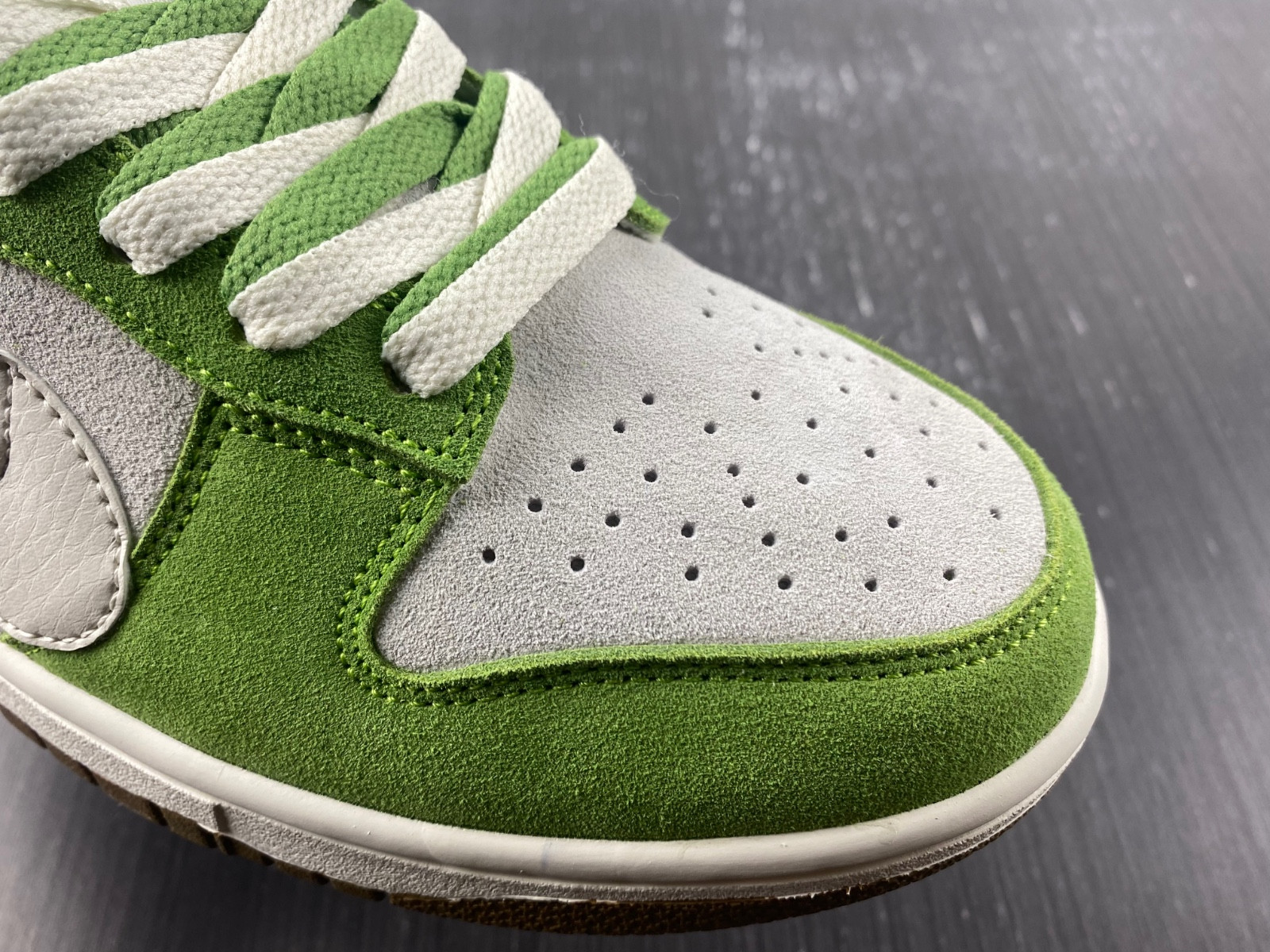 nike dunk low se 85 do9457-1000