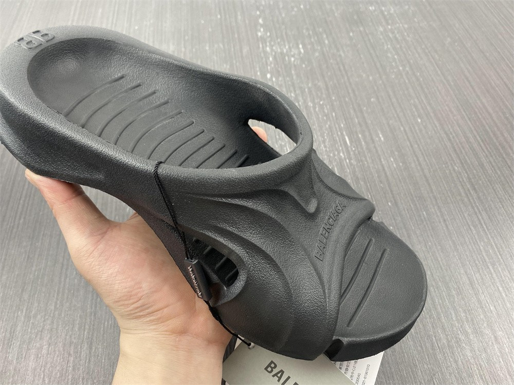 Ba*len*cia*ga mold slide sandal 653874w3ce21000