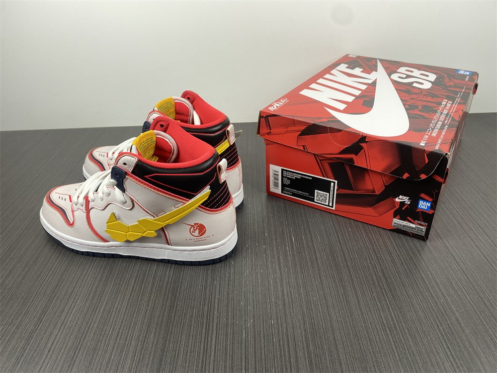 gundam x nike sb dunk high dh7717-100