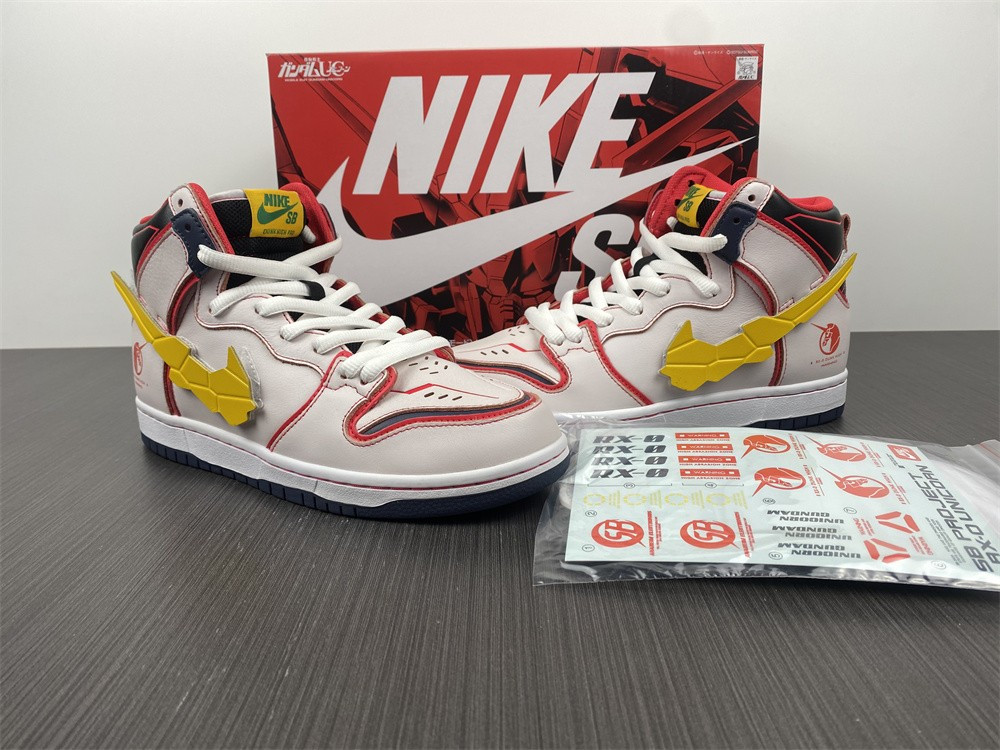 gundam x nike sb dunk high dh7717-100