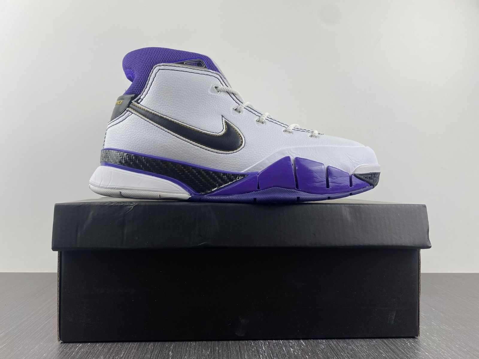 nike kobe 1 protro 81 pt game - aq2728-105