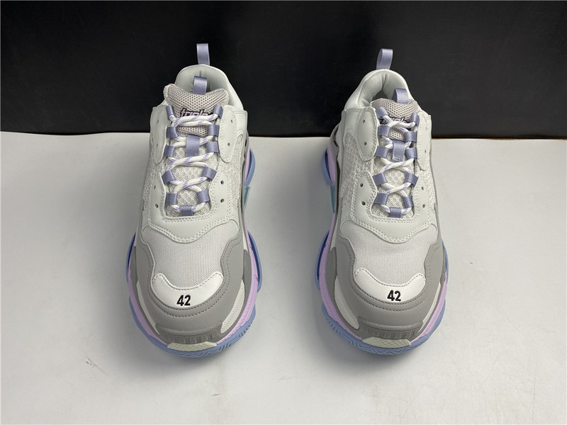 Ba*len*cia*ga triple s