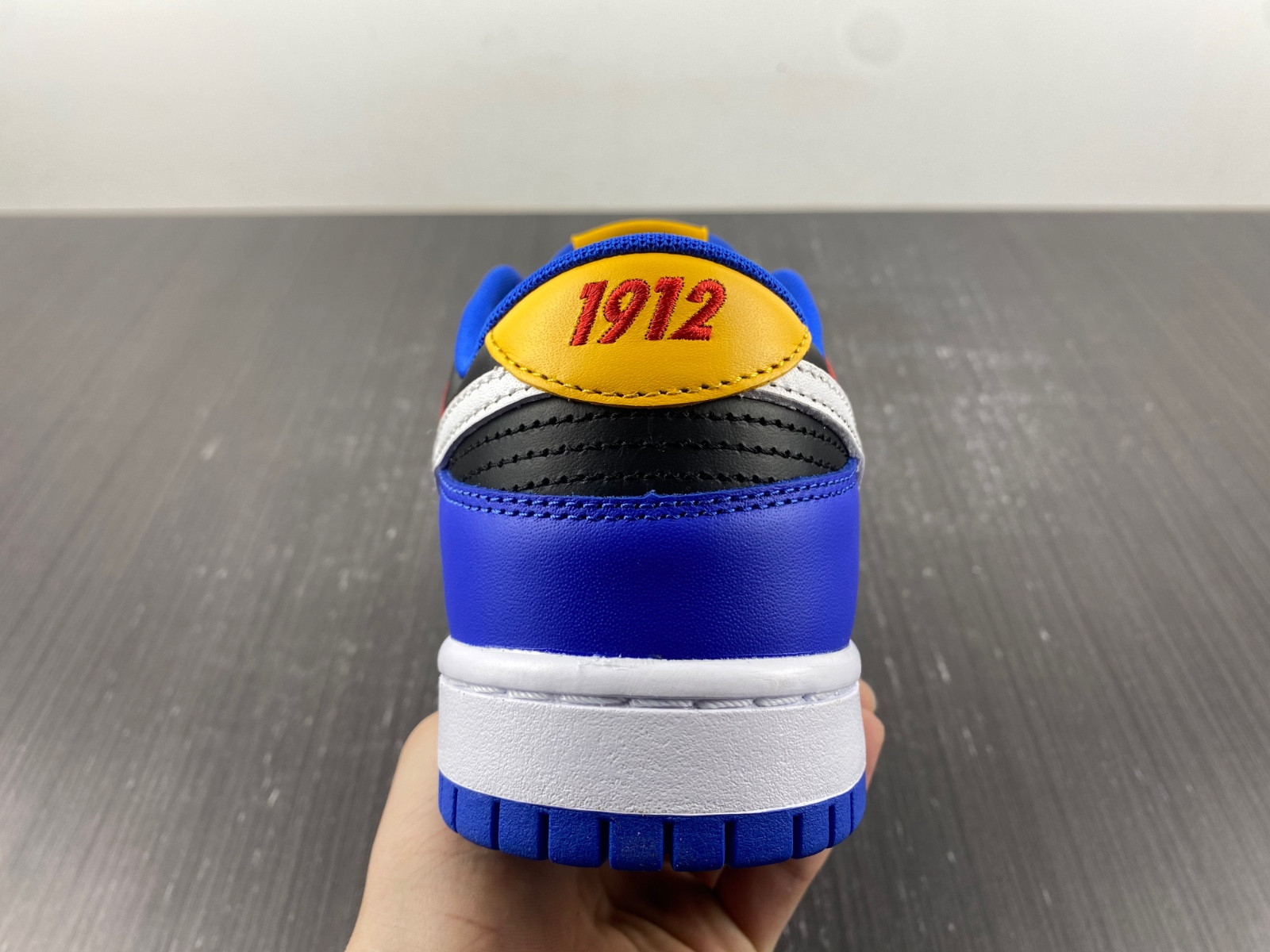 nike dunk low tennessee state university dr6190-100