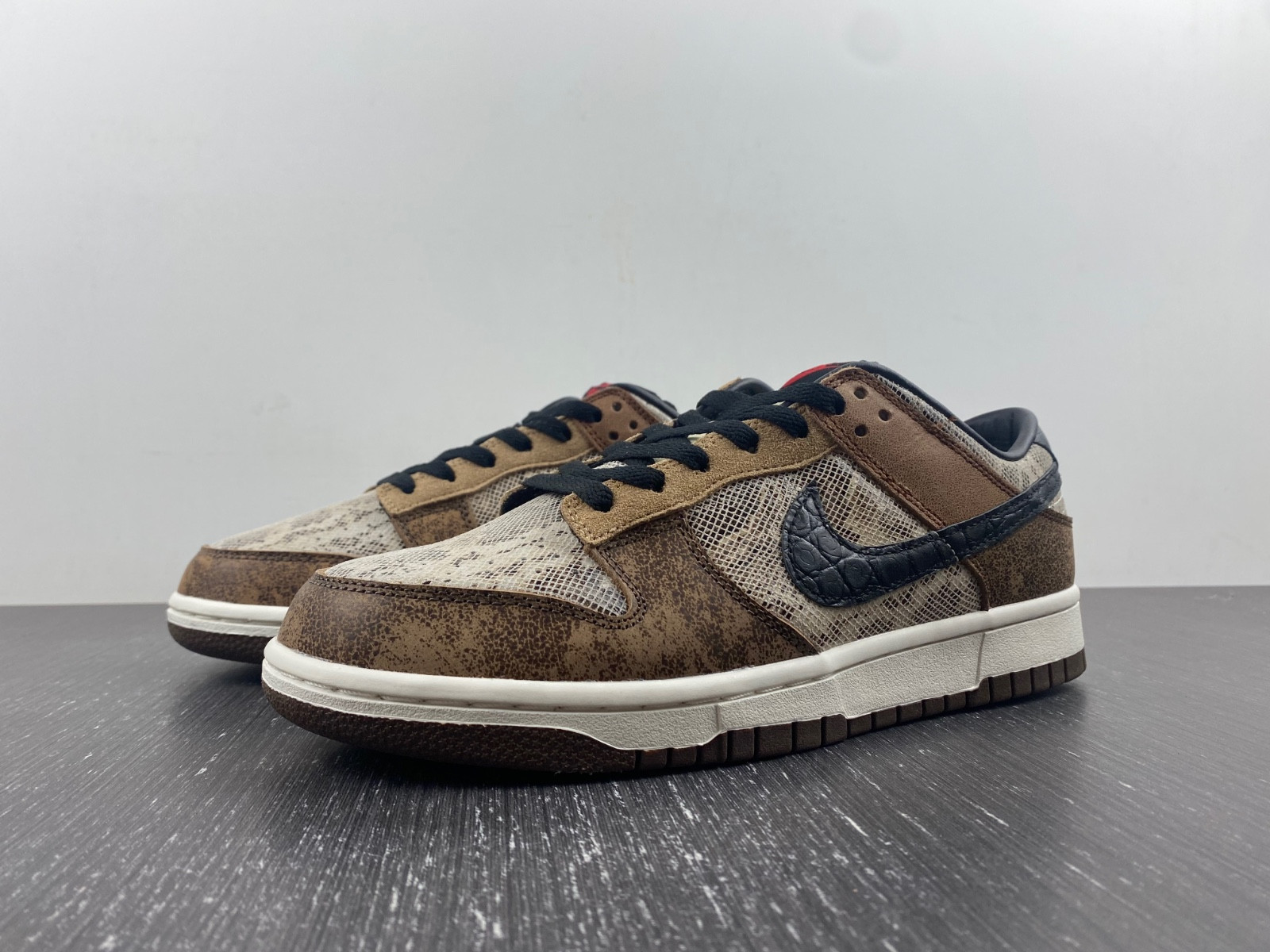 nike dunk low preM1vm ''brown snakeskin'' fj5434-120