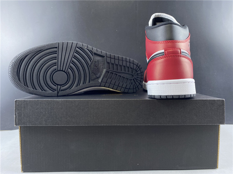 air jordan 1 mid chicago aj1 554724-069