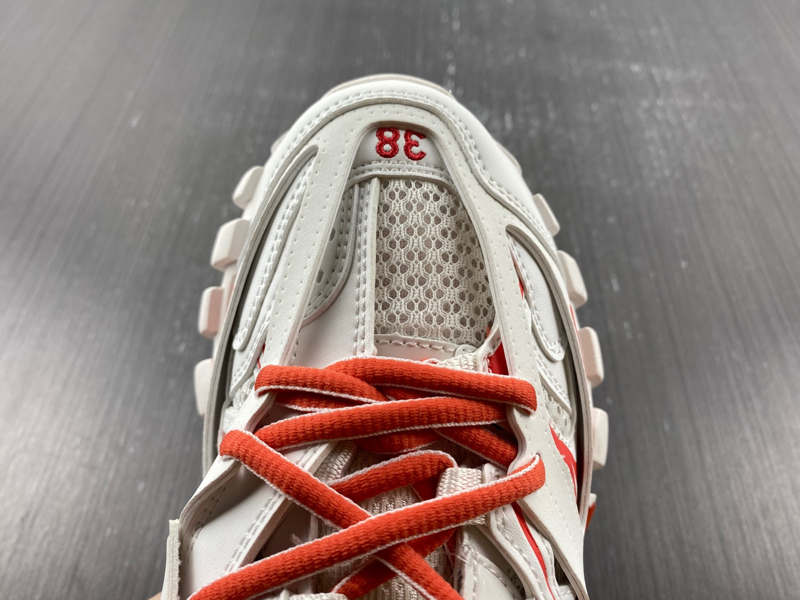 Ba*len*cia*ga track trainers