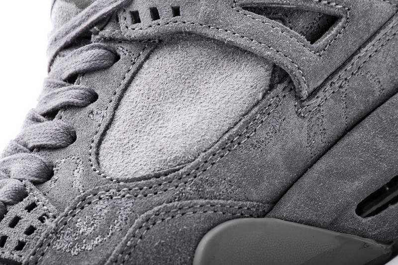 air jordan 4 retro kaws 930155-003