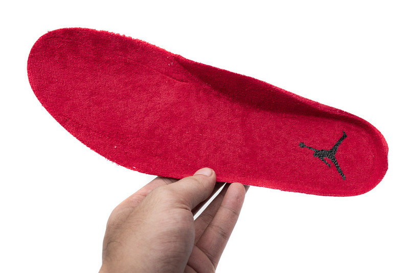 jordan 11 retro low snake light bone cd6846-002