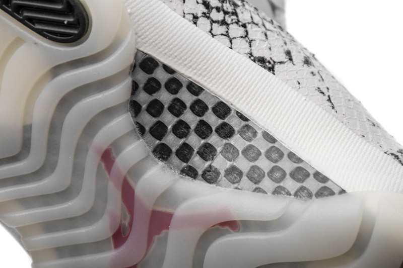 jordan 11 retro low snake light bone cd6846-002