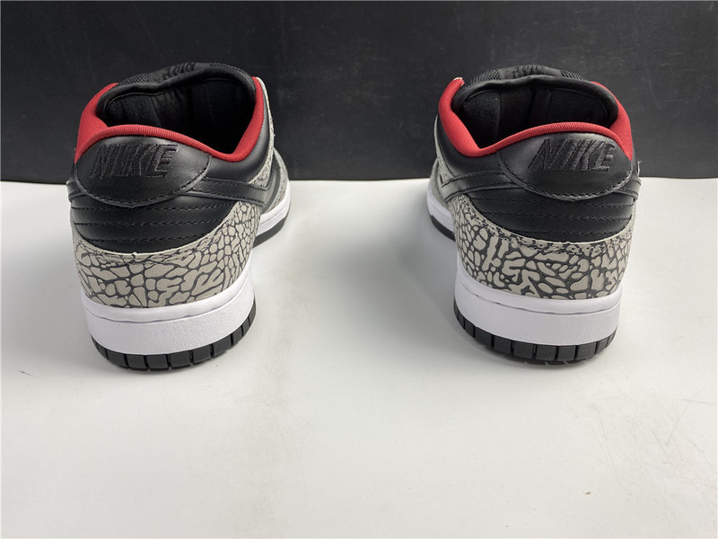 nike sb dunk low “black cement 304292-131