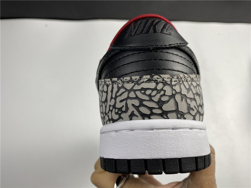 nike sb dunk low “black cement 304292-131