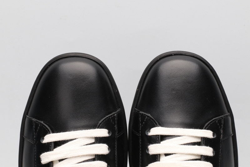 guci low-top sneaker black with G*u*i