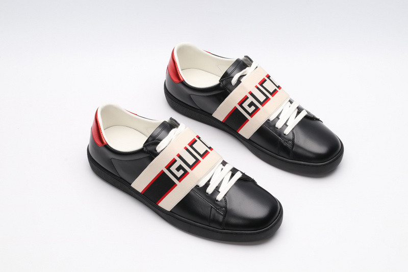 guci low-top sneaker black with G*u*i