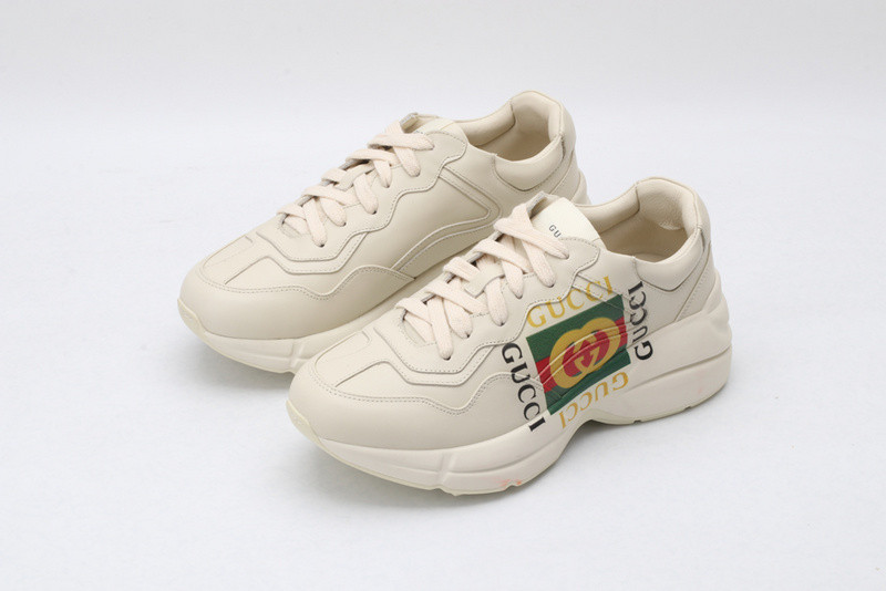 G*u*i ace embroidered low-top sneaker white with print