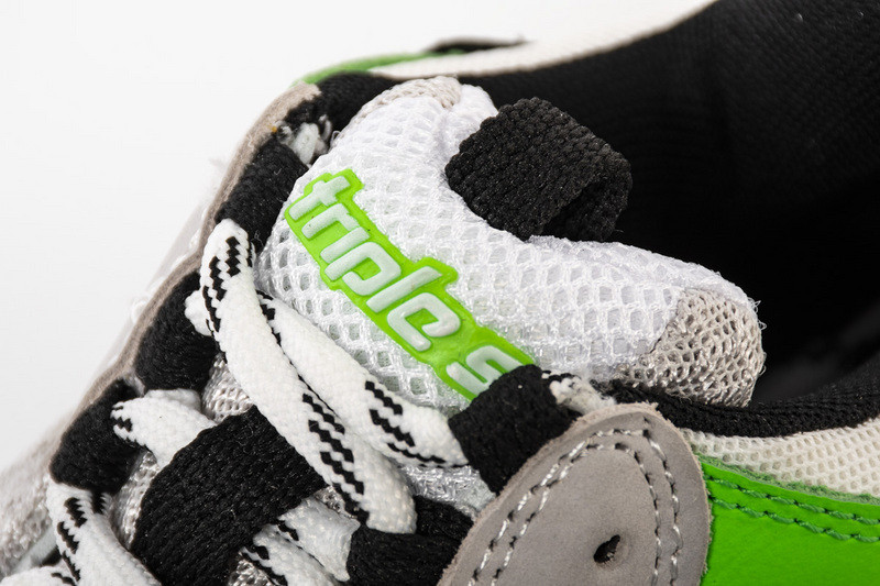 Ba*len*cia*ga triple s green