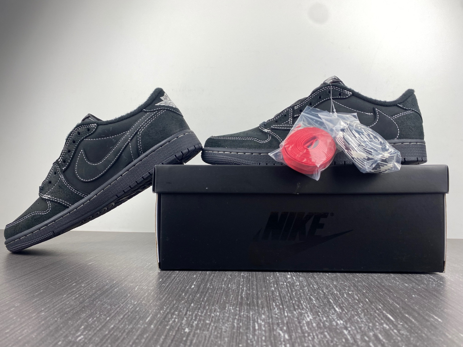 ravis scott x air jordan 1 low “black phanT0m” dm7866-001
