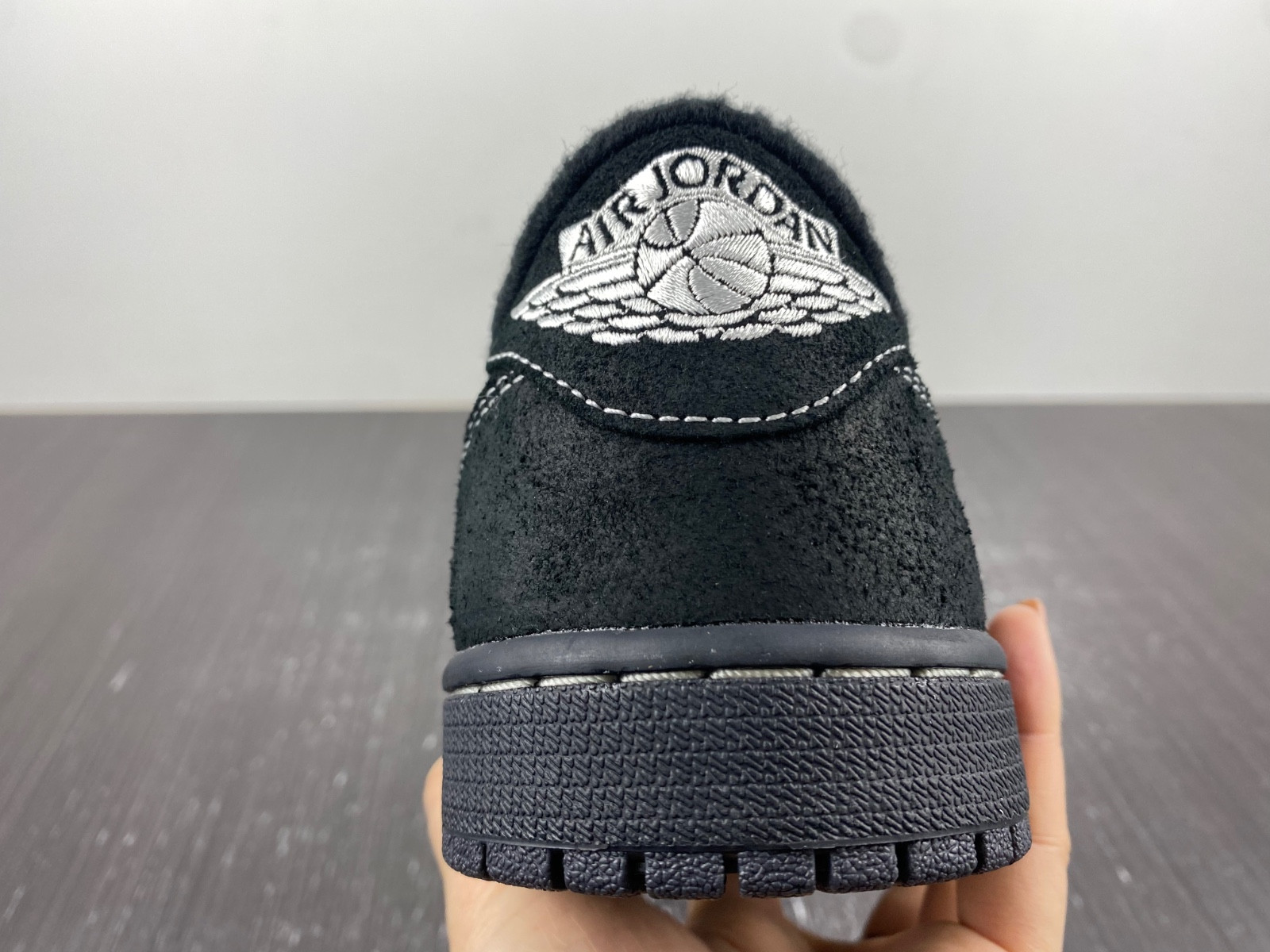 ravis scott x air jordan 1 low “black phanT0m” dm7866-001