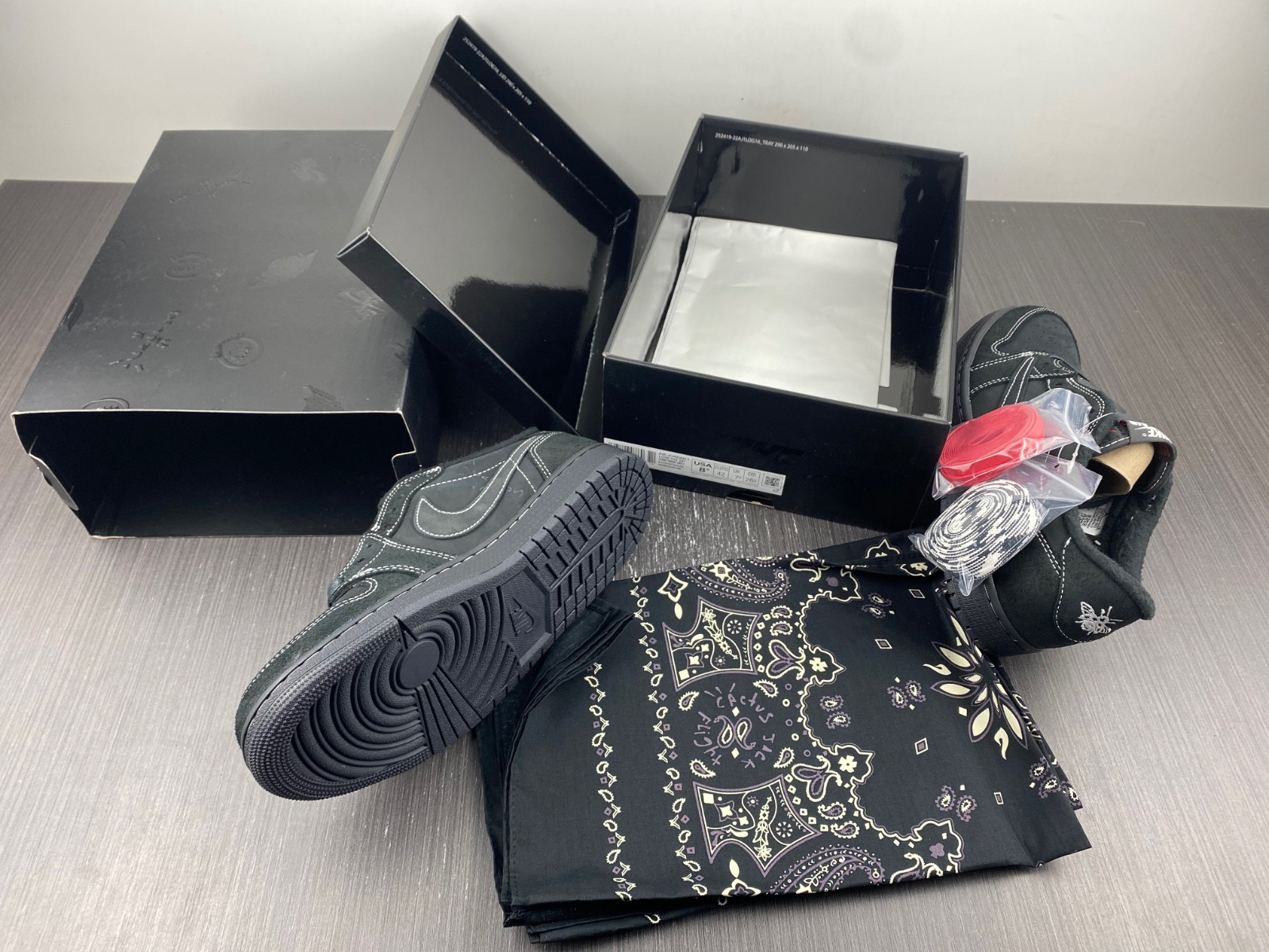 ravis scott x air jordan 1 low “black phanT0m” dm7866-001