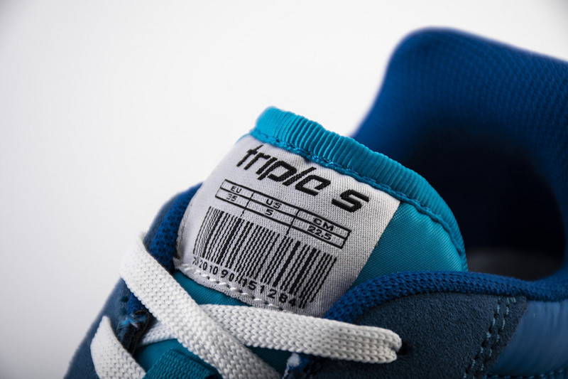 Ba*len*cia*ga triple s trainers