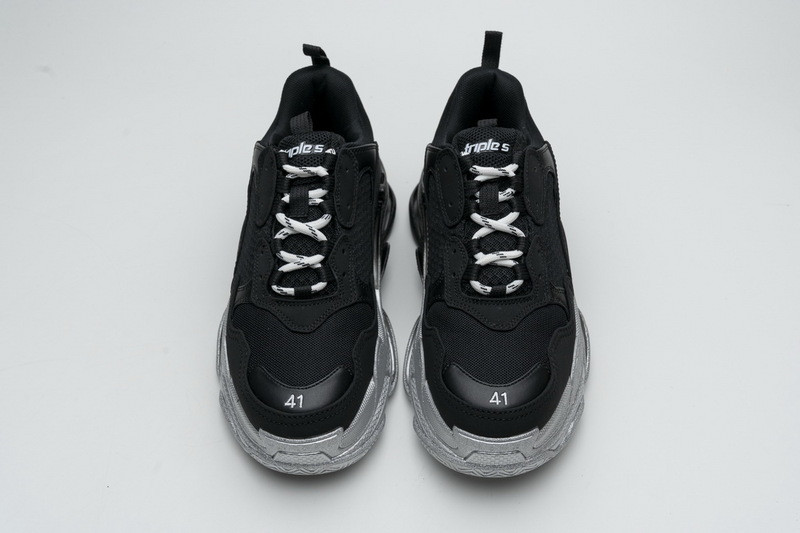 Ba*len*cia*ga triple s