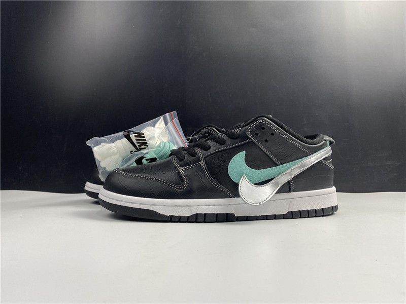 nike sb dunk low di*m*nd S*pply co black di*m*nd bv1310-001