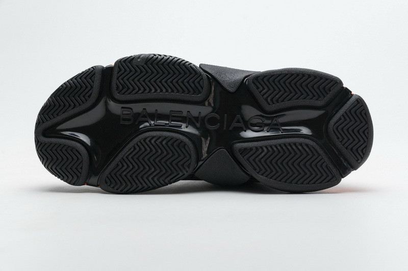 Ba*len*cia*ga triple s