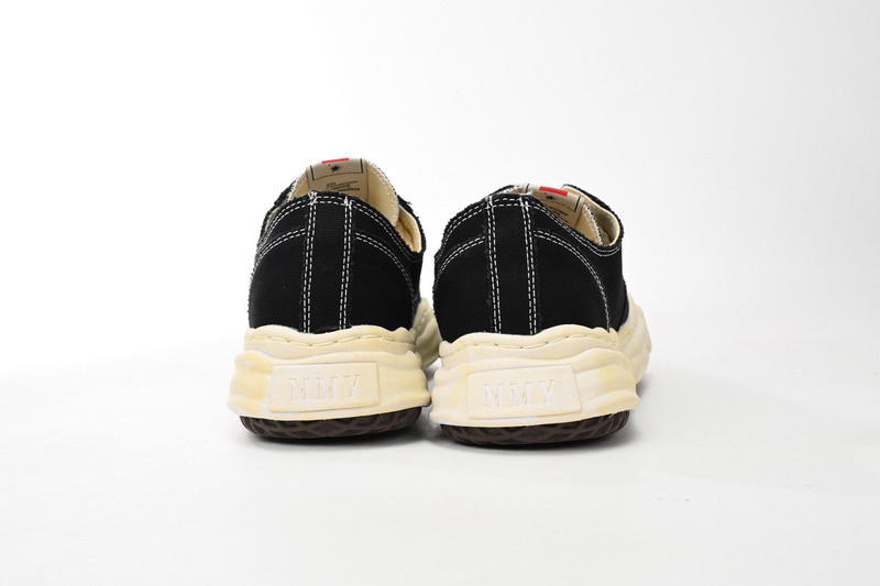 mmy sneaker 0029