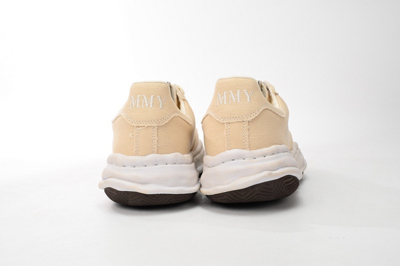 mmy sneaker 0030