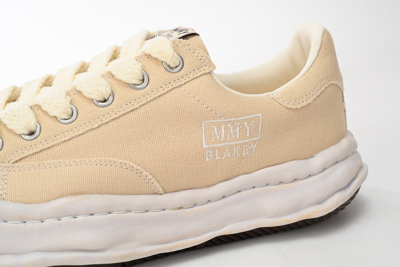 mmy sneaker 0030
