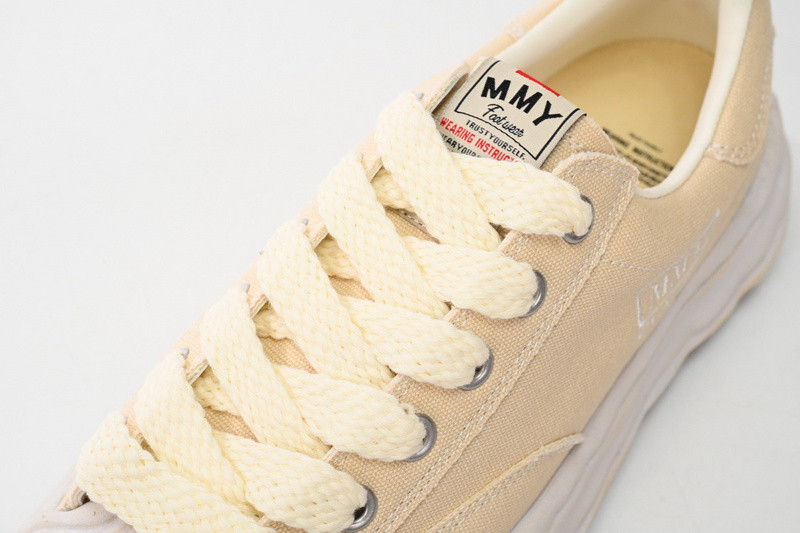 mmy sneaker 0030