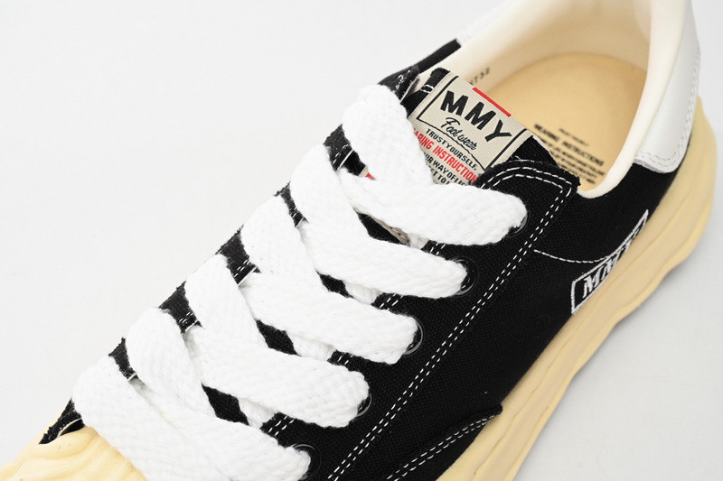 mmy sneaker 0037